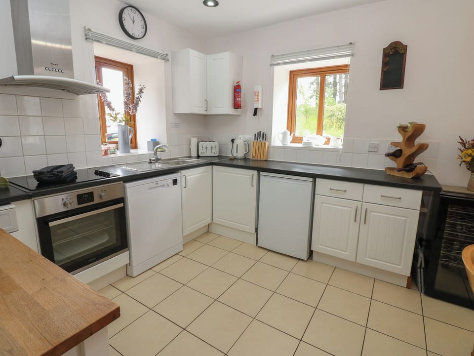 Fridge, dishwasher, electric kettle, toaster