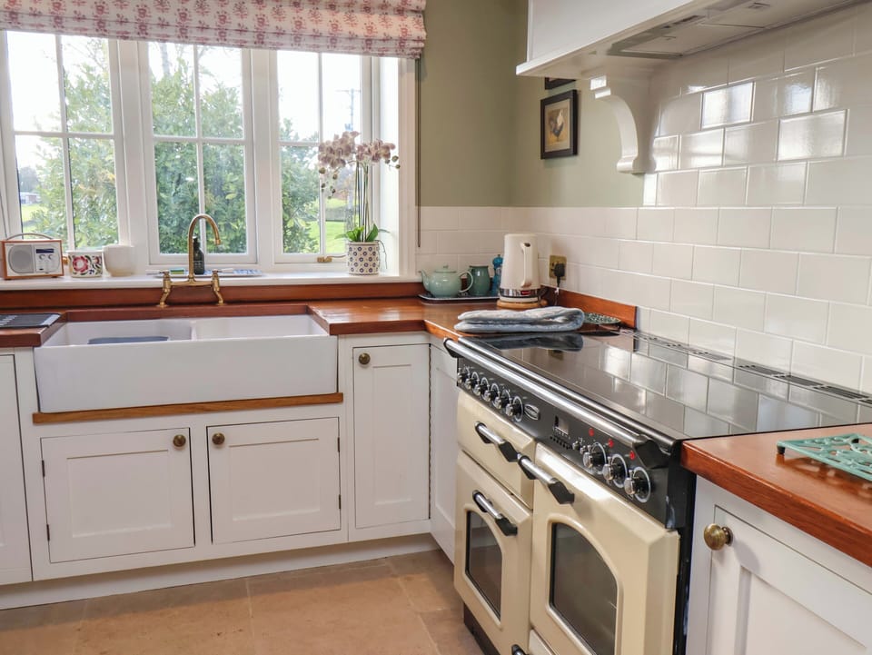 Fridge, dishwasher, electric kettle, toaster