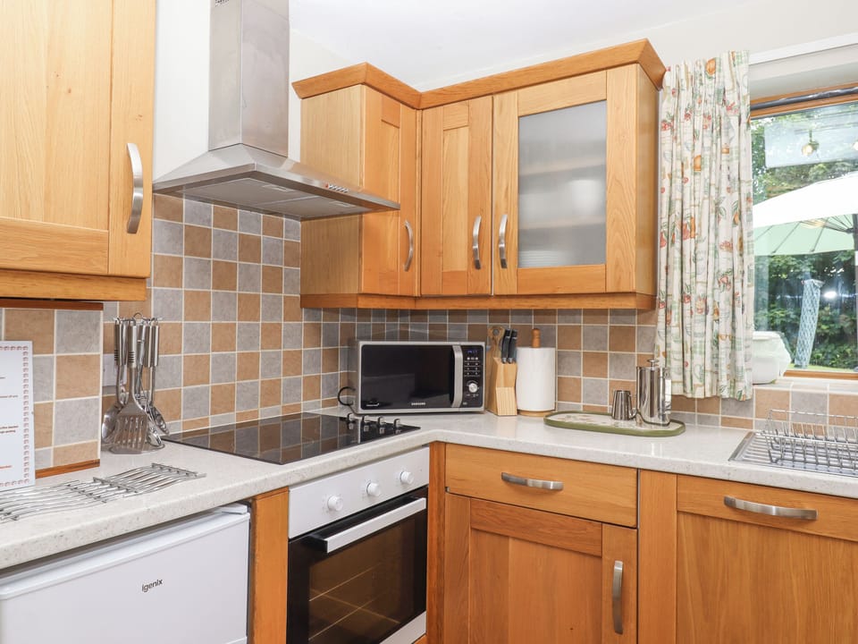 Fridge, dishwasher, electric kettle, toaster