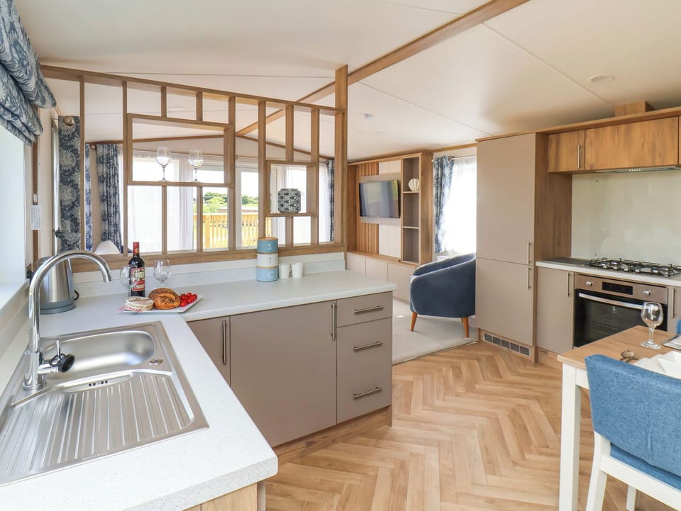 Fridge, dishwasher, electric kettle, toaster