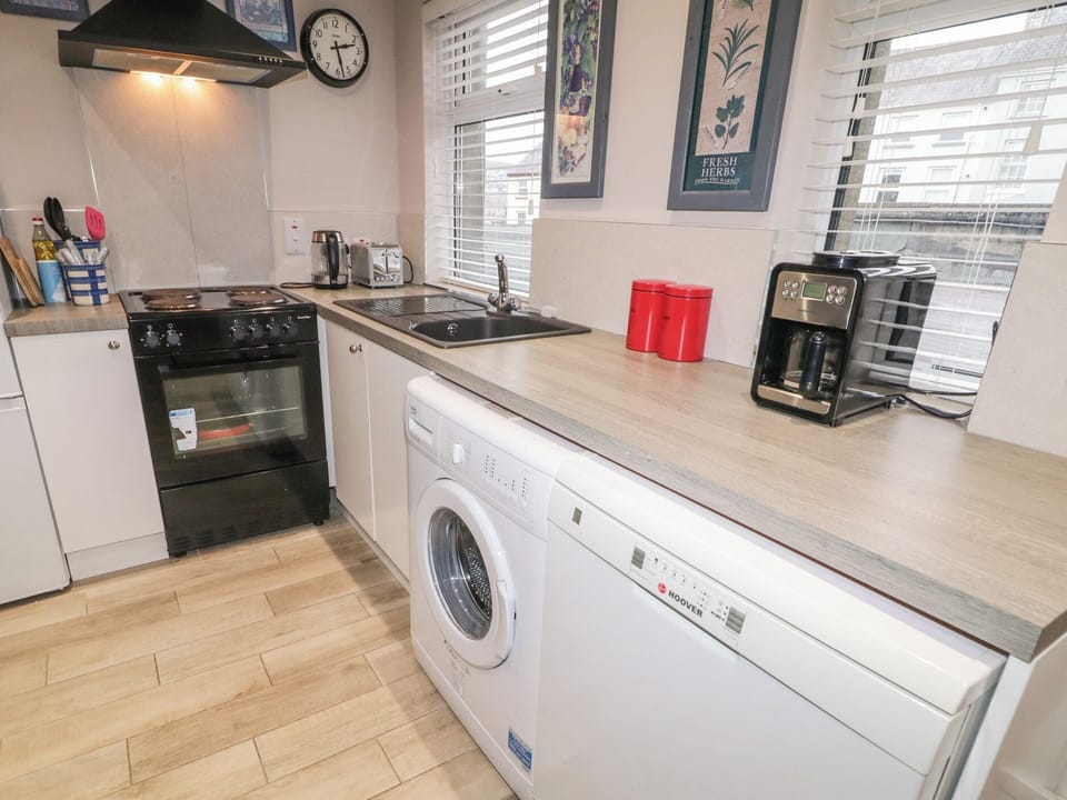 Fridge, dishwasher, electric kettle, toaster