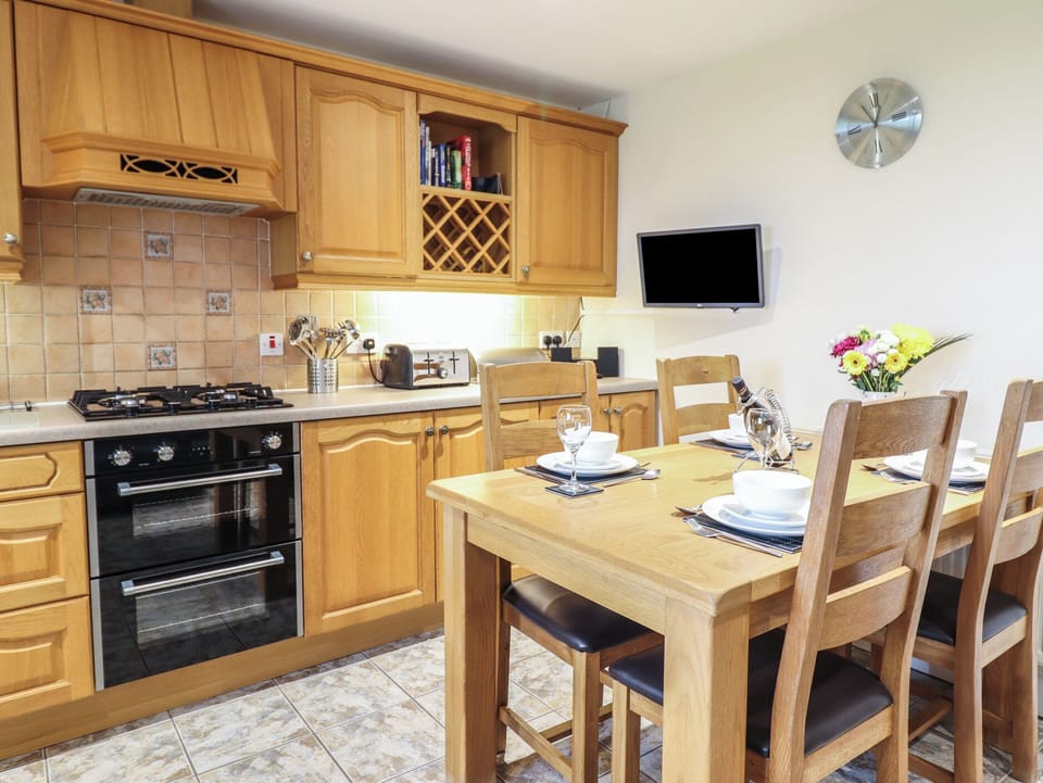 Fridge, dishwasher, electric kettle, toaster