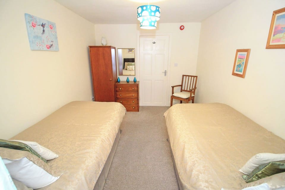 2 bedrooms, individually decorated, individually furnished, free WiFi