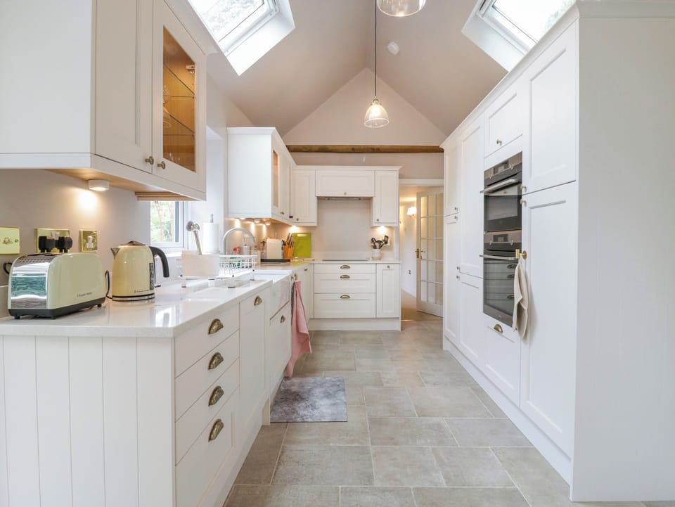 Fridge, dishwasher, electric kettle, toaster