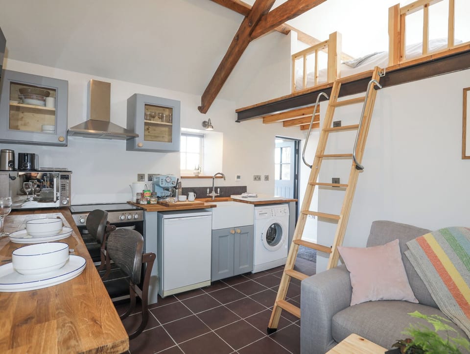 Cottage | Interior