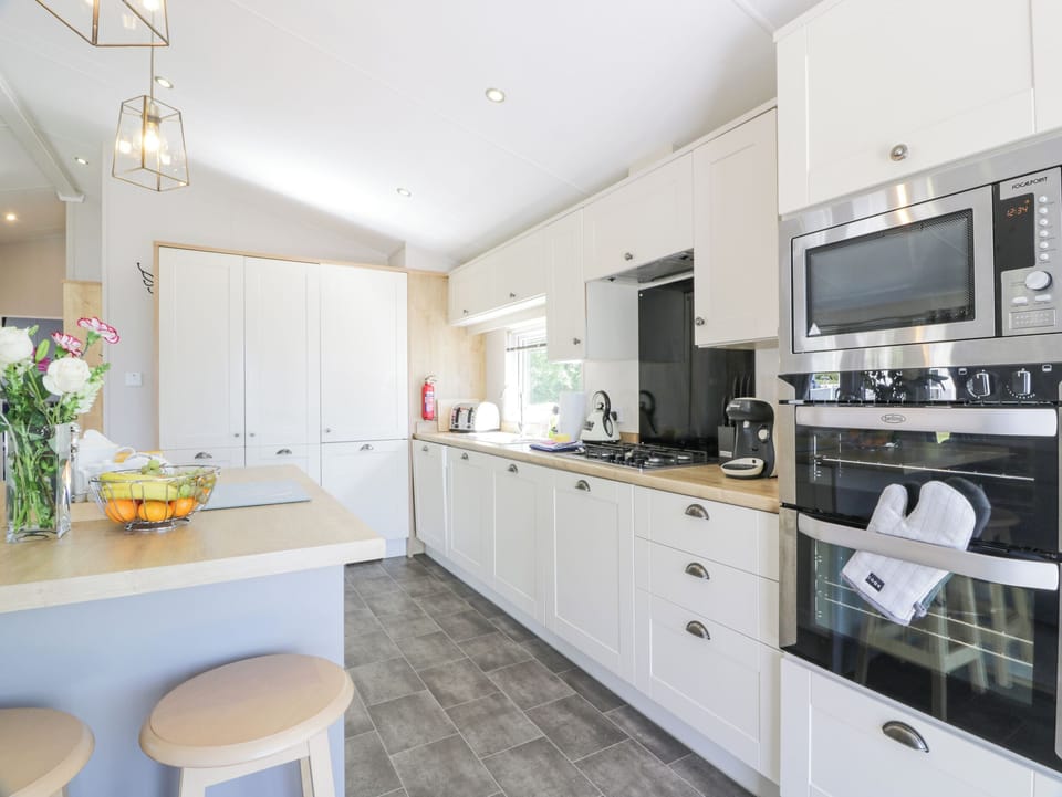 Fridge, dishwasher, electric kettle, toaster