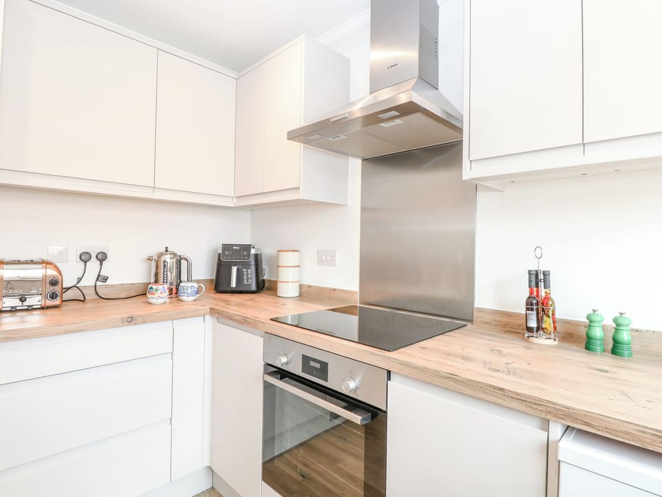 Fridge, dishwasher, electric kettle, toaster