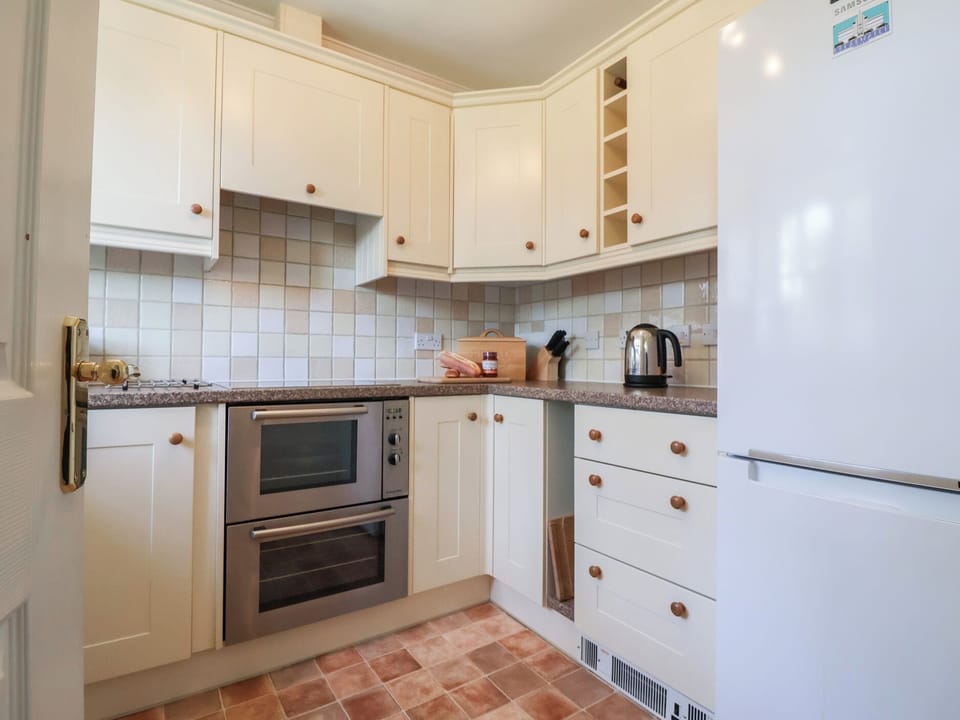 Fridge, microwave, dishwasher, toaster