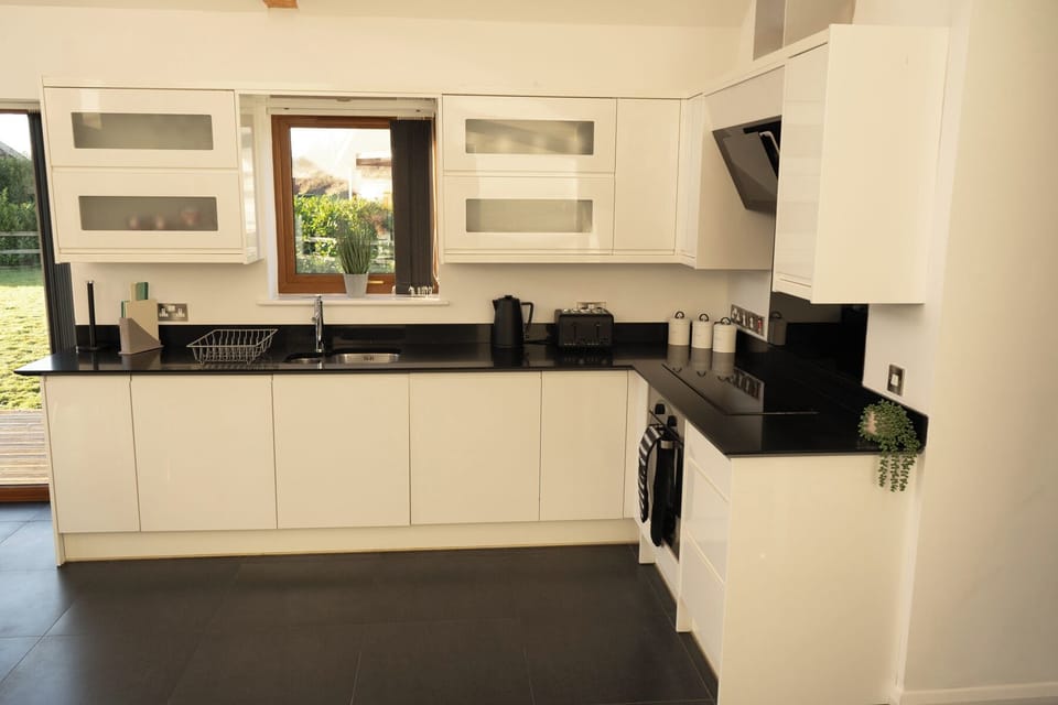 Fridge, microwave, dishwasher, toaster
