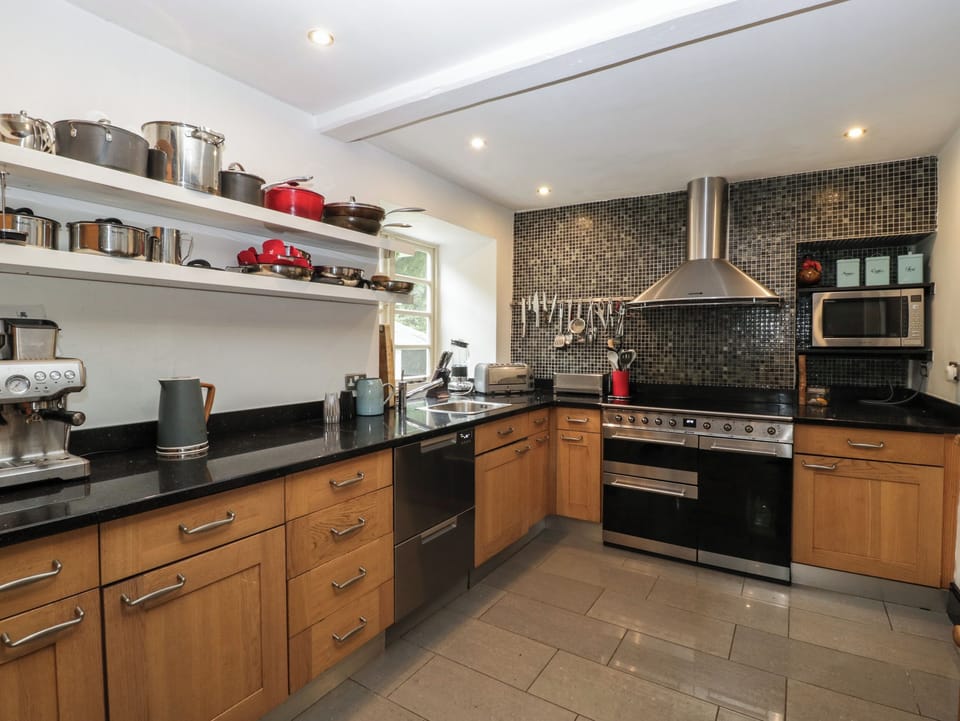 Fridge, dishwasher, electric kettle, toaster