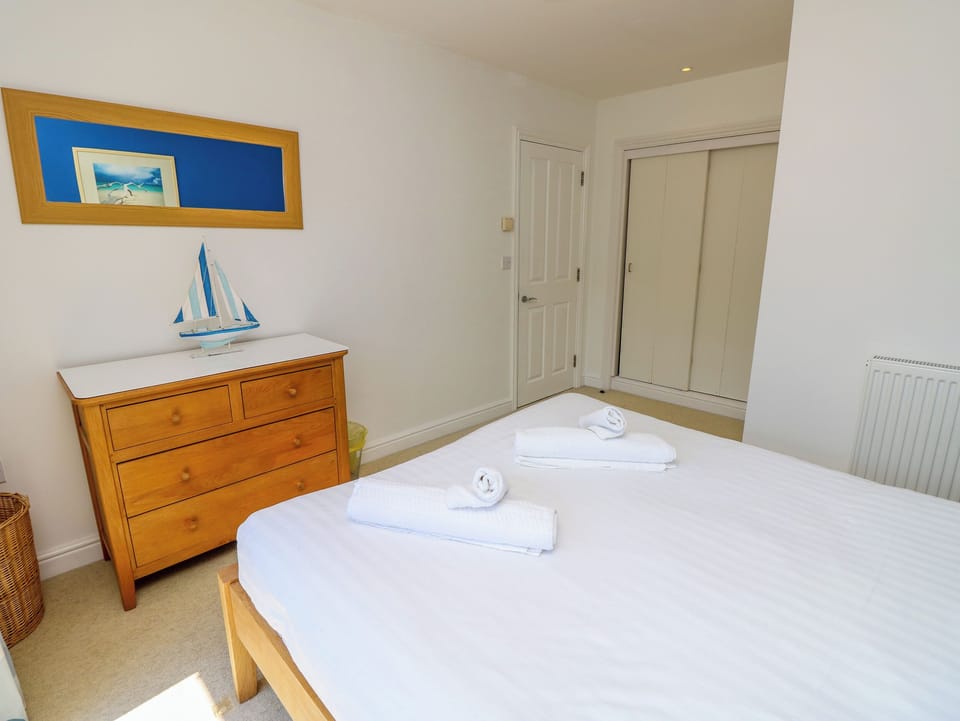 Whitfield P10 Cottage in Freshwater