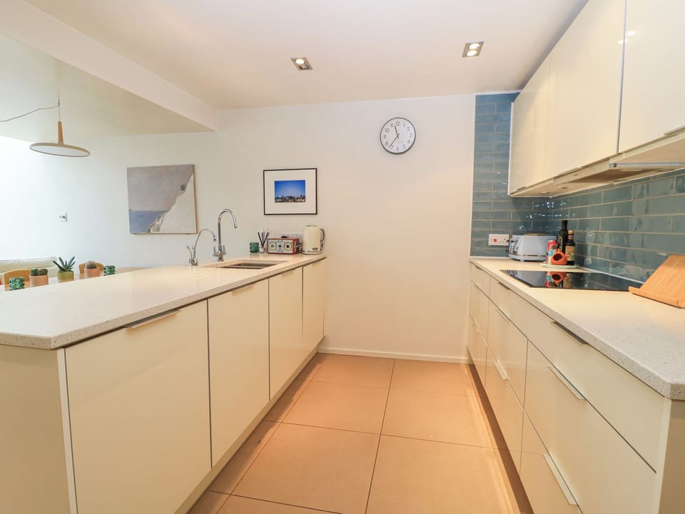 Fridge, dishwasher, electric kettle, toaster