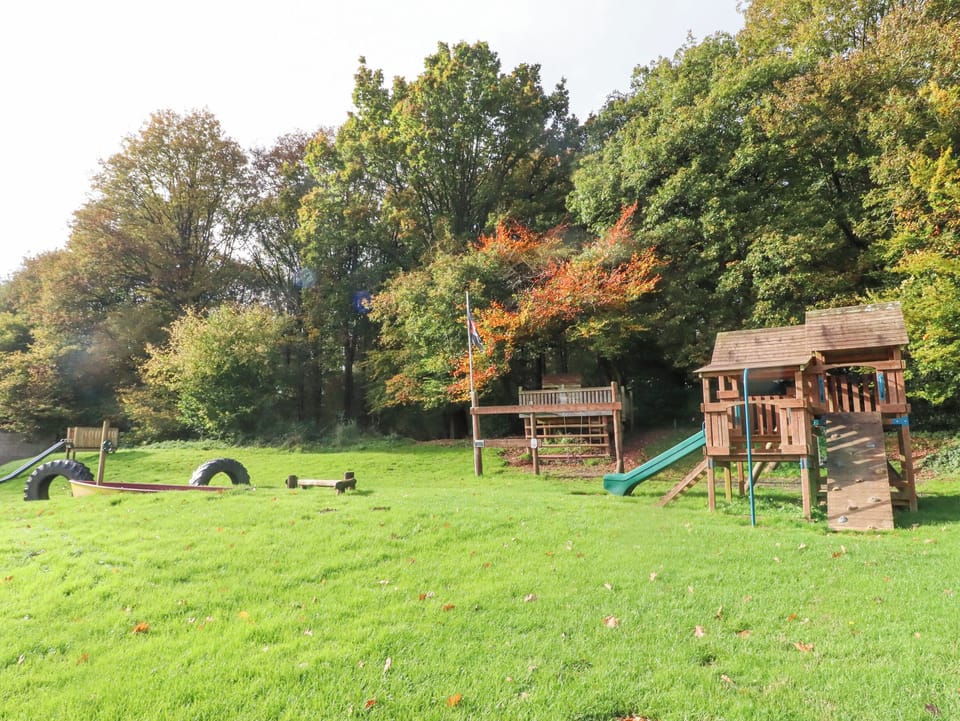 Robin's Rest Cottage in England