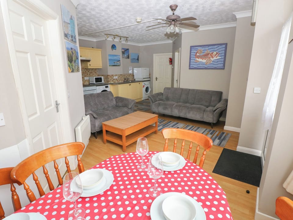Cottage | Living area