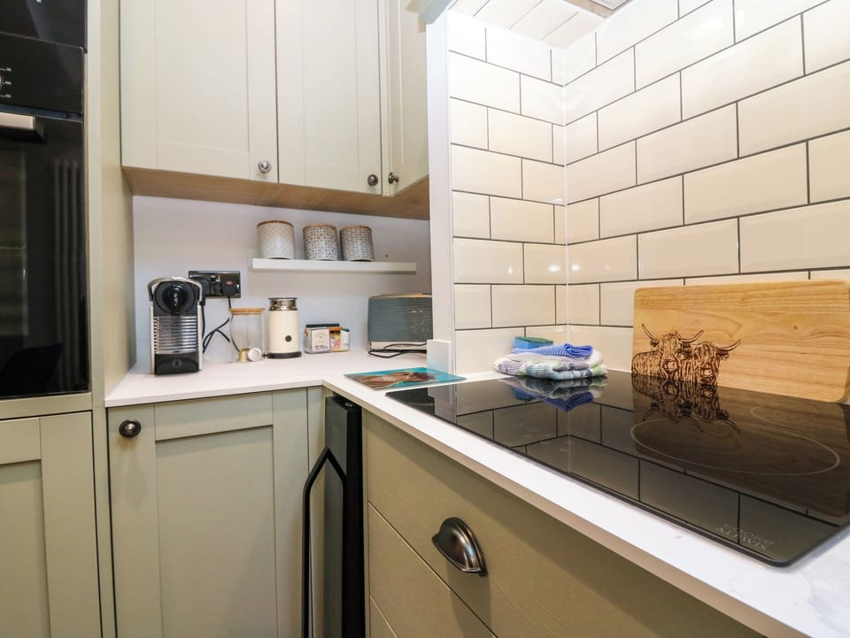 Fridge, dishwasher, electric kettle, toaster