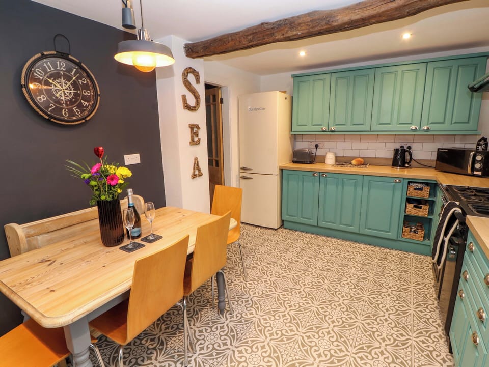 Fridge, dishwasher, electric kettle, toaster