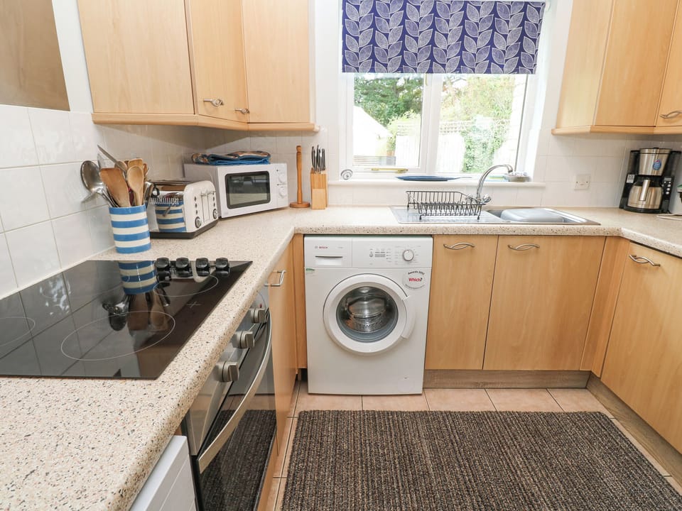 Fridge, dishwasher, electric kettle, toaster