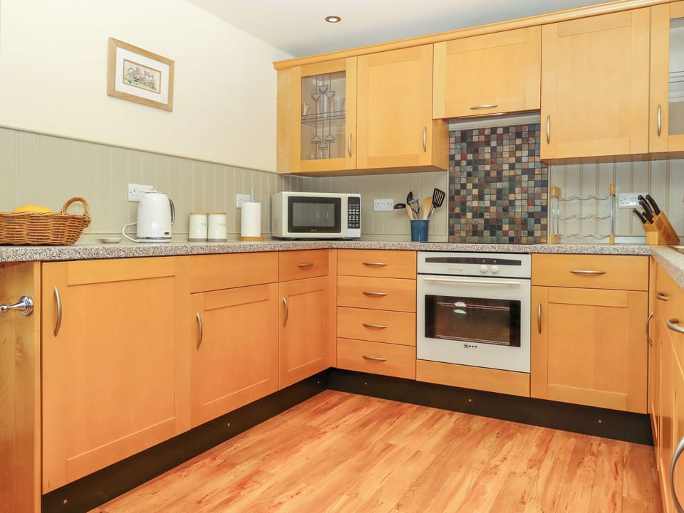 Fridge, dishwasher, electric kettle, toaster