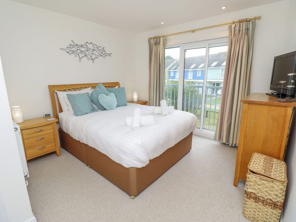 3 bedrooms, individually decorated, individually furnished, free WiFi