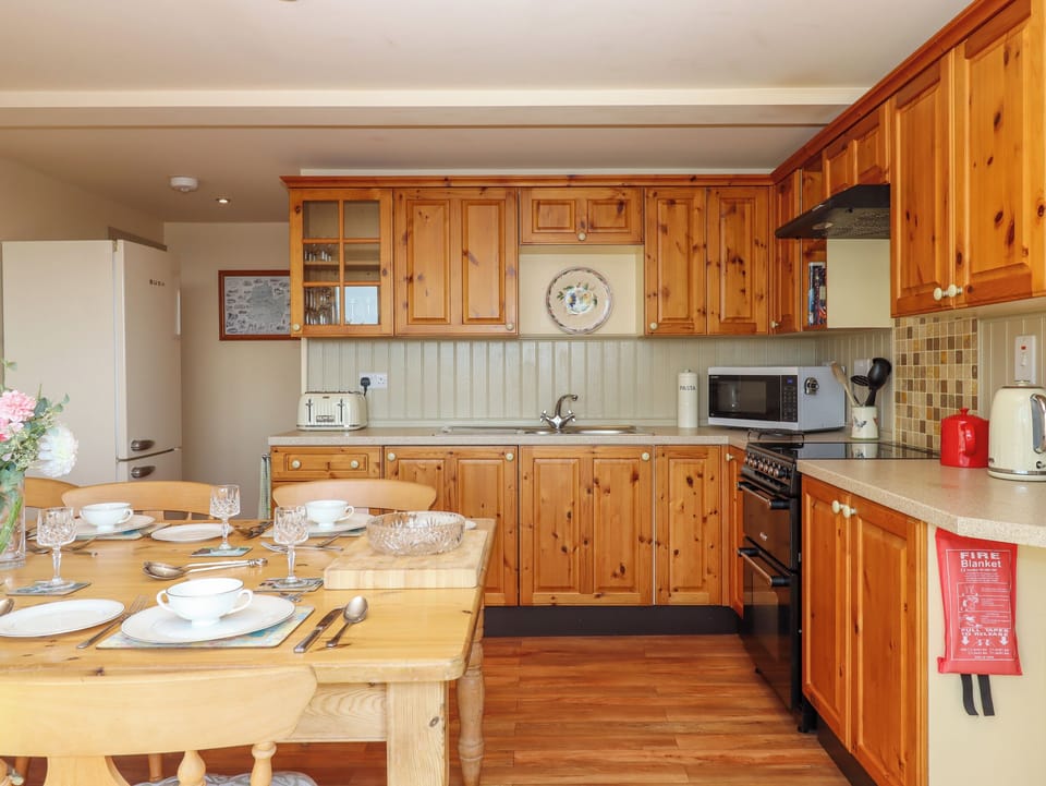 Fridge, dishwasher, electric kettle, toaster