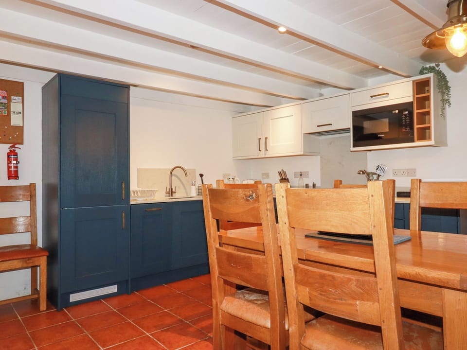 Fridge, dishwasher, electric kettle, toaster