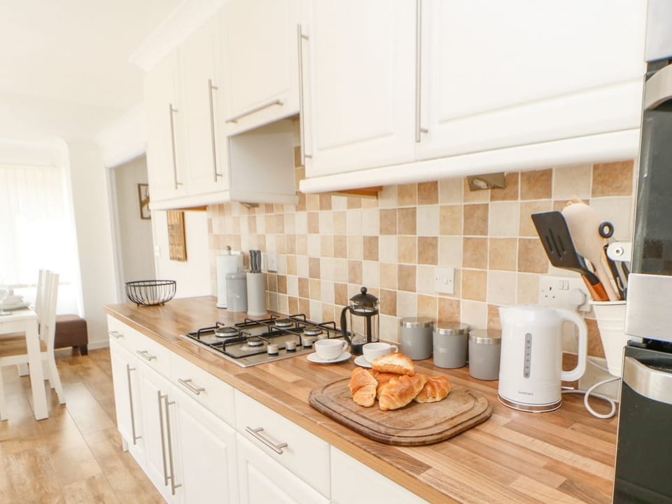 Fridge, dishwasher, electric kettle, toaster