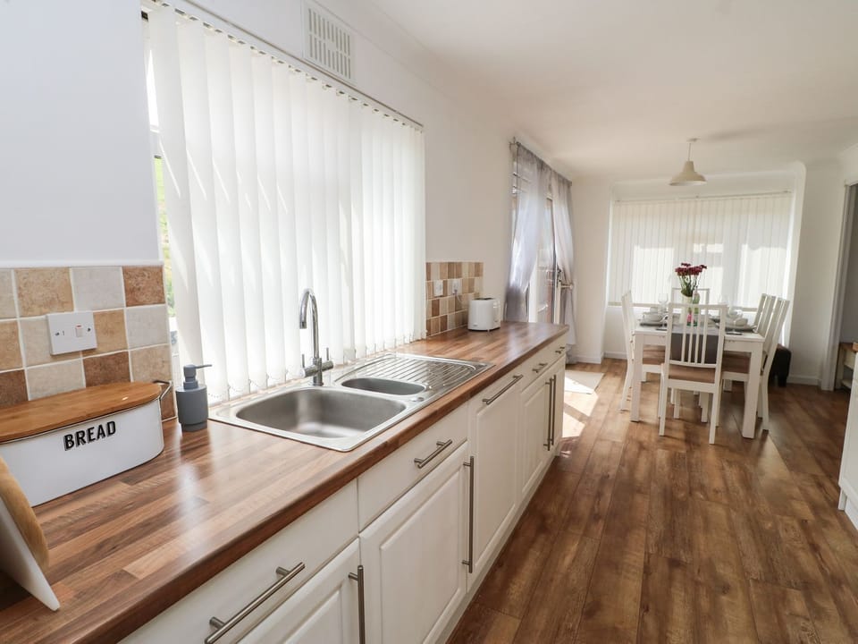 Fridge, dishwasher, electric kettle, toaster