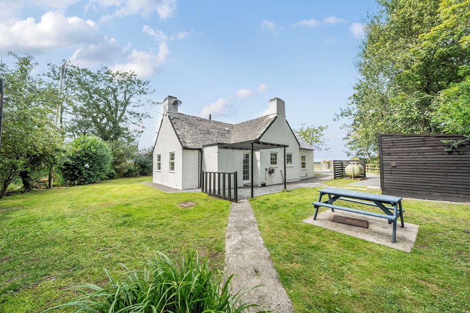 Cottage | Exterior