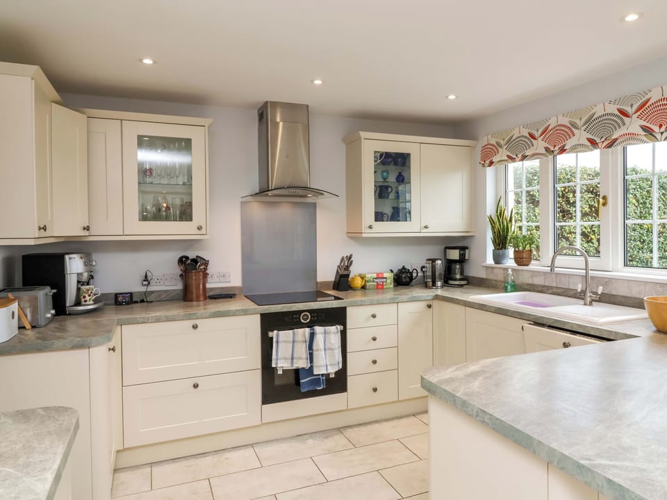 Fridge, dishwasher, electric kettle, toaster