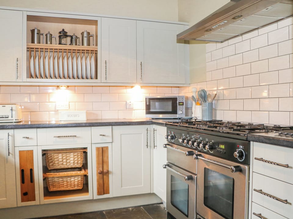 Fridge, dishwasher, electric kettle, toaster