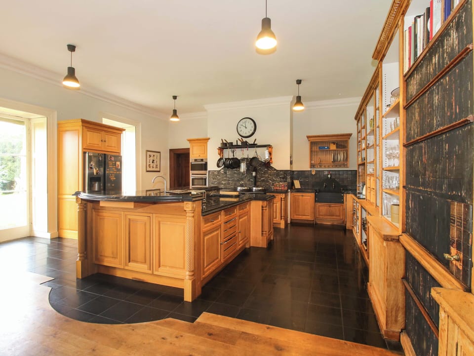 Fridge, dishwasher, electric kettle, toaster