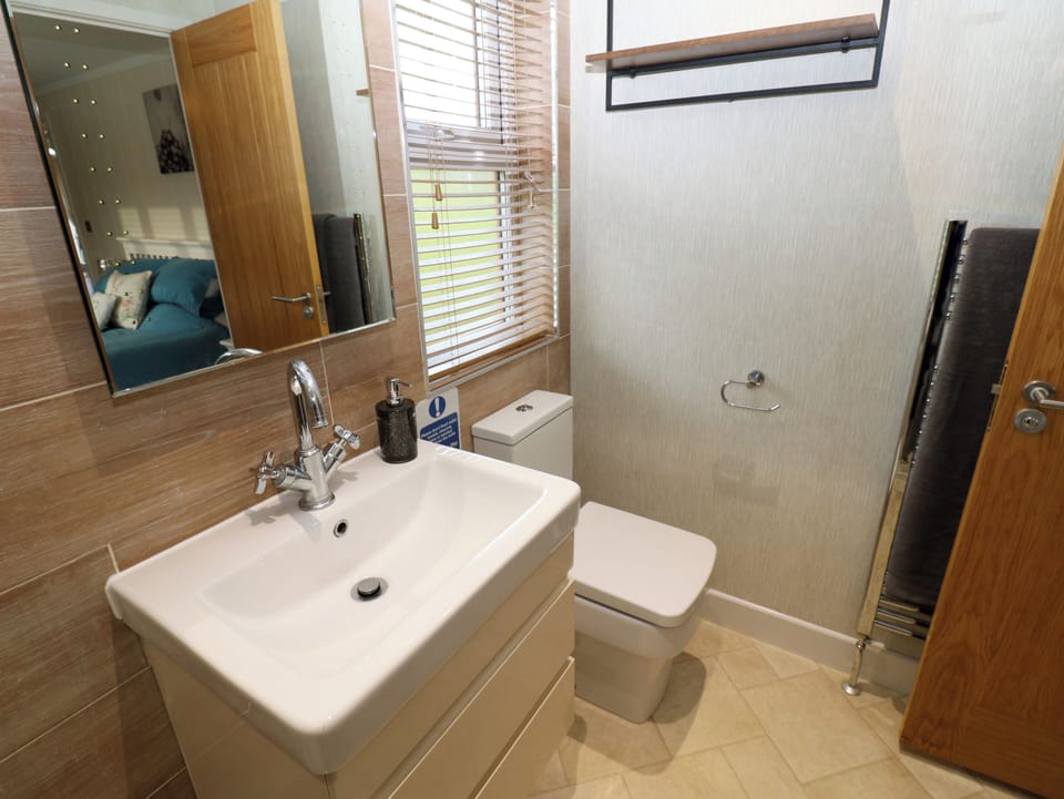 Finnbars Lodge Cottage in England