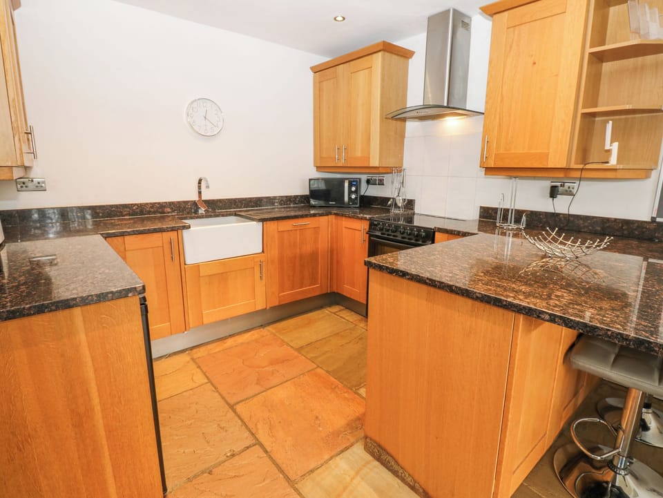 Fridge, dishwasher, electric kettle, toaster