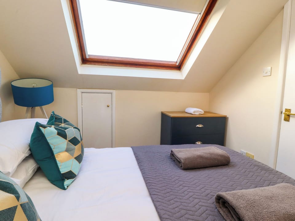 3 bedrooms, WiFi (free), individually decorated, individually furnished