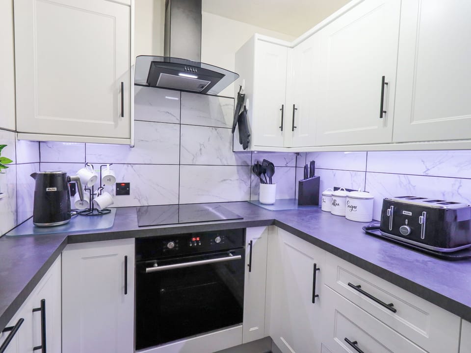Fridge, dishwasher, electric kettle, toaster
