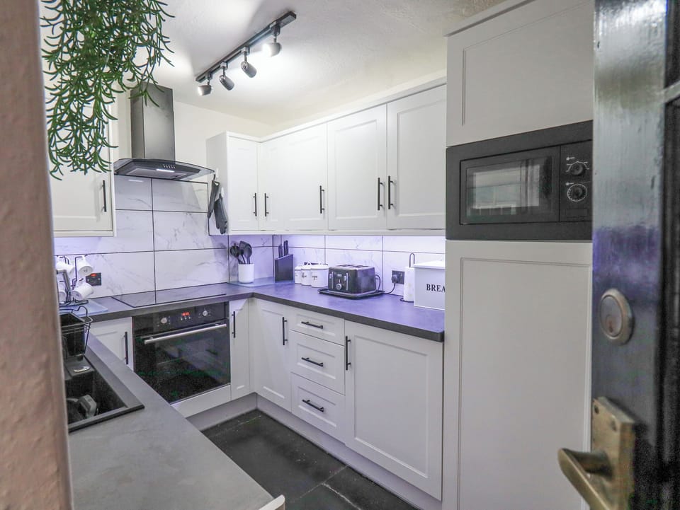Fridge, dishwasher, electric kettle, toaster