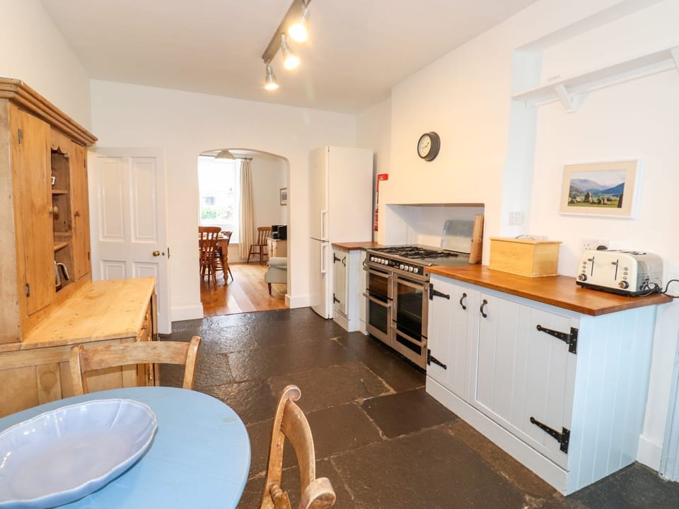 Fridge, dishwasher, electric kettle, toaster