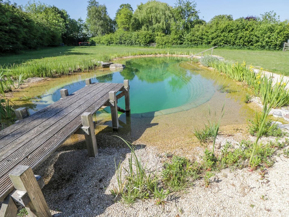 Cottage | Property grounds