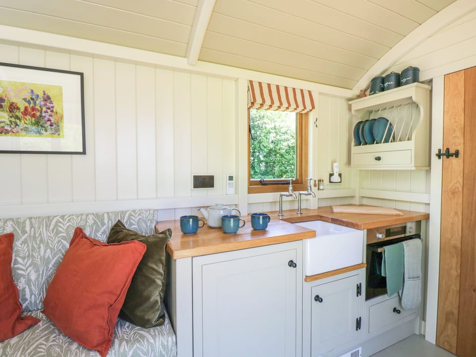 Cottage | Interior
