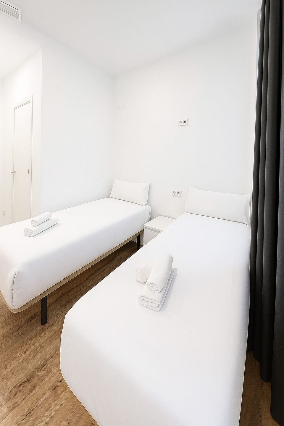 Classic Twin Room | Free WiFi