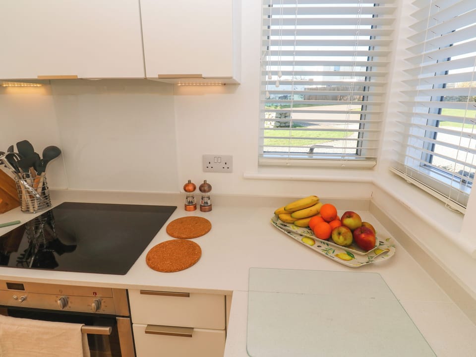 Fridge, dishwasher, electric kettle, toaster