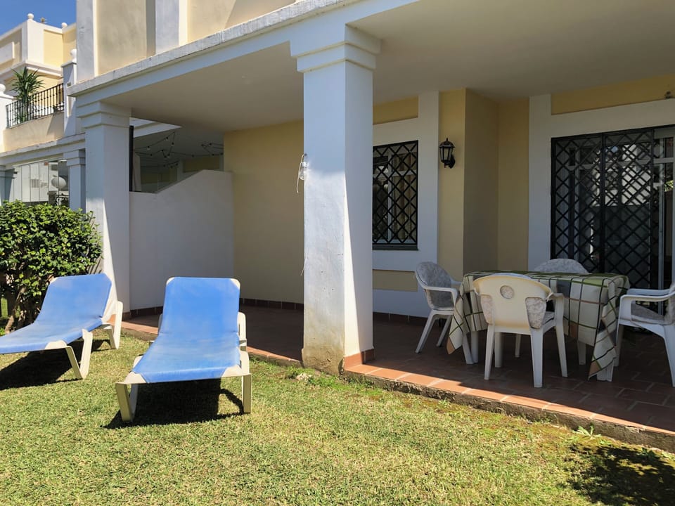 Comfort Apartment, Garden View | Terrace/patio
