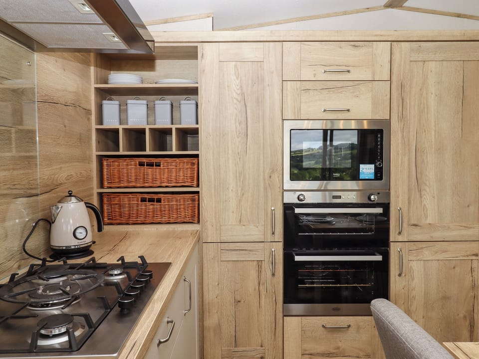 Fridge, dishwasher, electric kettle, toaster