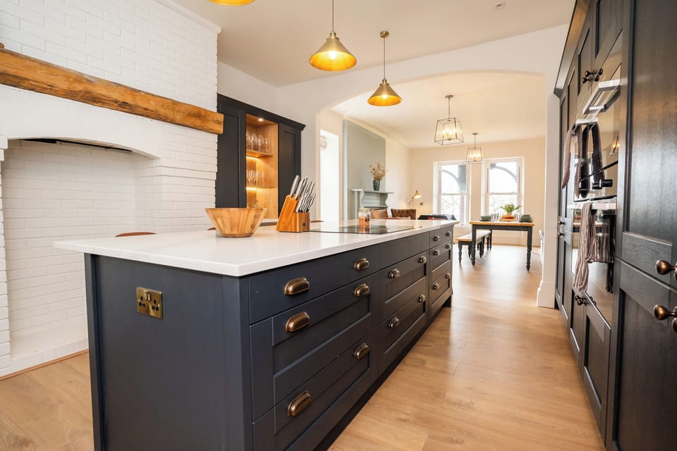 Fridge, dishwasher, electric kettle, toaster