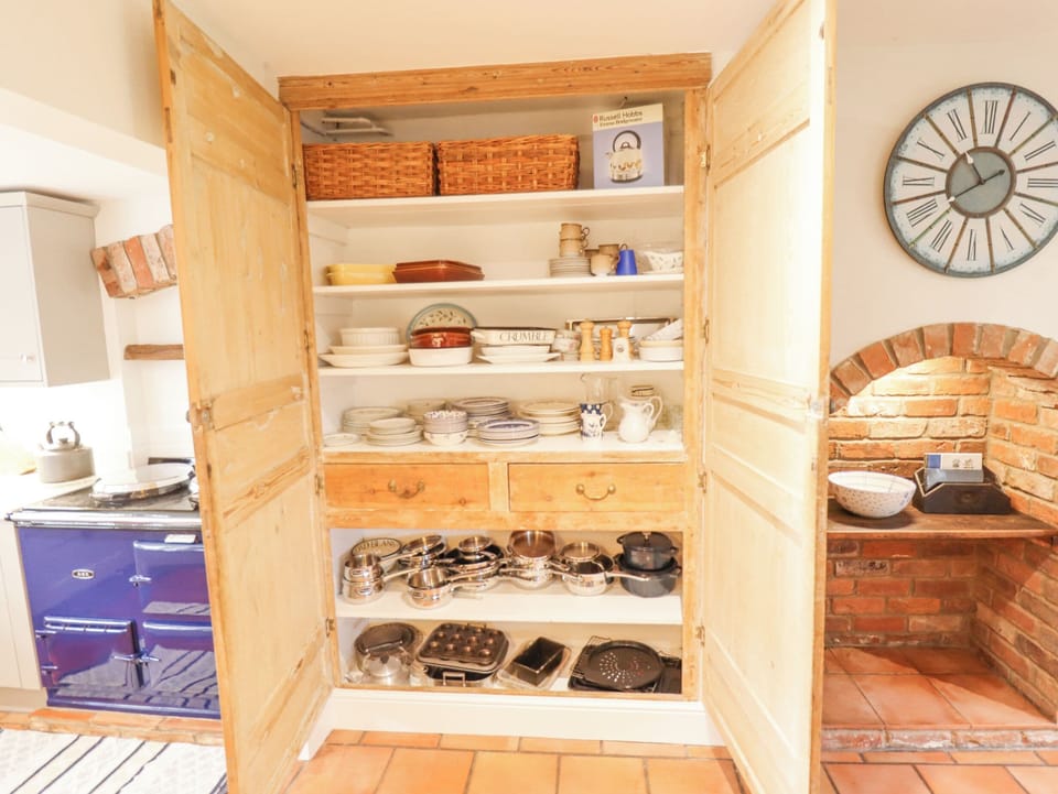 Fridge, dishwasher, electric kettle, toaster