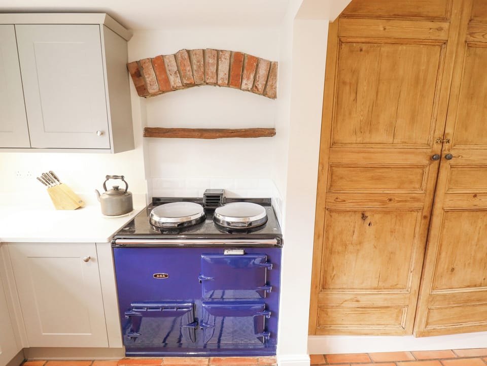 Fridge, dishwasher, electric kettle, toaster