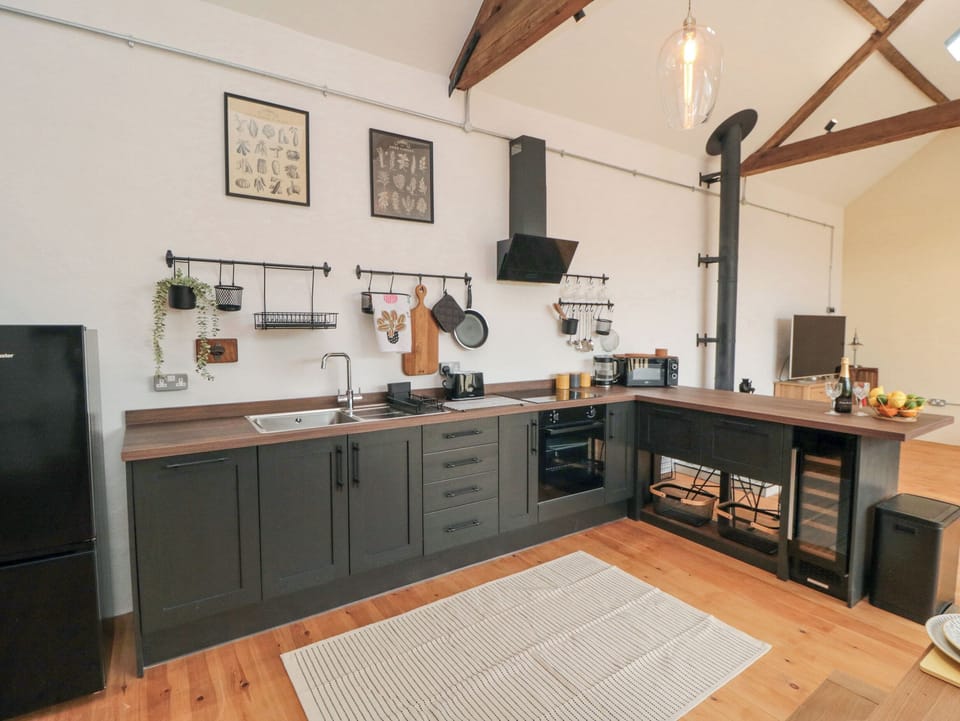 Fridge, dishwasher, electric kettle, toaster