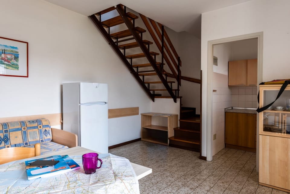 Apartment, 2 Bedrooms, Balcony, Garden View | Living room