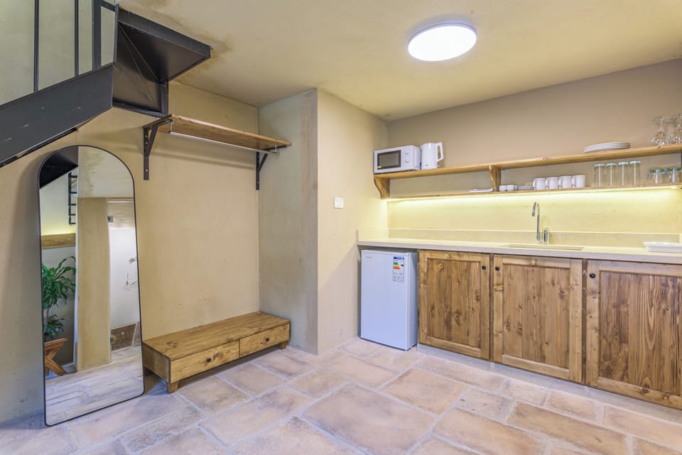 Private kitchenette