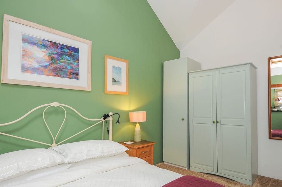 1 bedroom, individually decorated, individually furnished, free WiFi